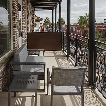 Hotel Haya Tampa Zewnętrze zdjęcie