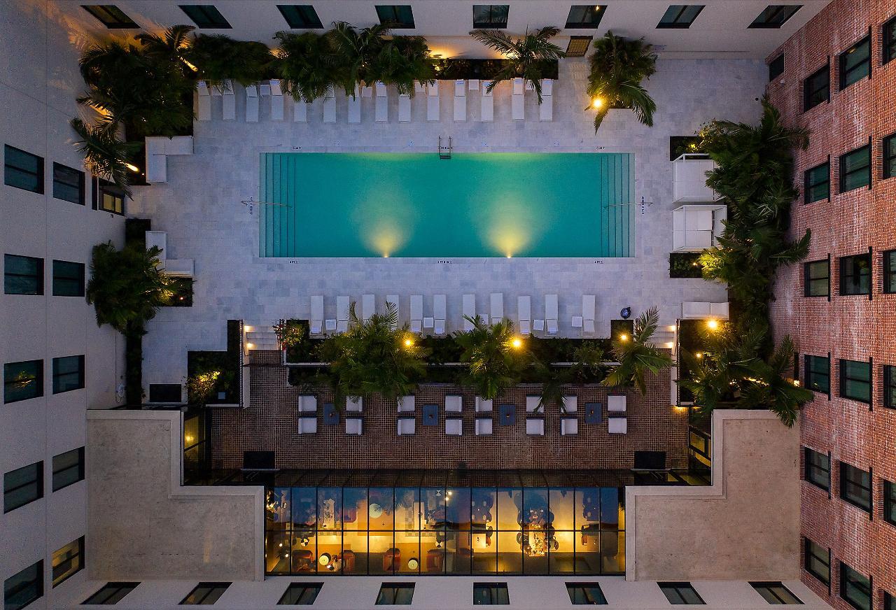 Hotel Haya Tampa Zewnętrze zdjęcie