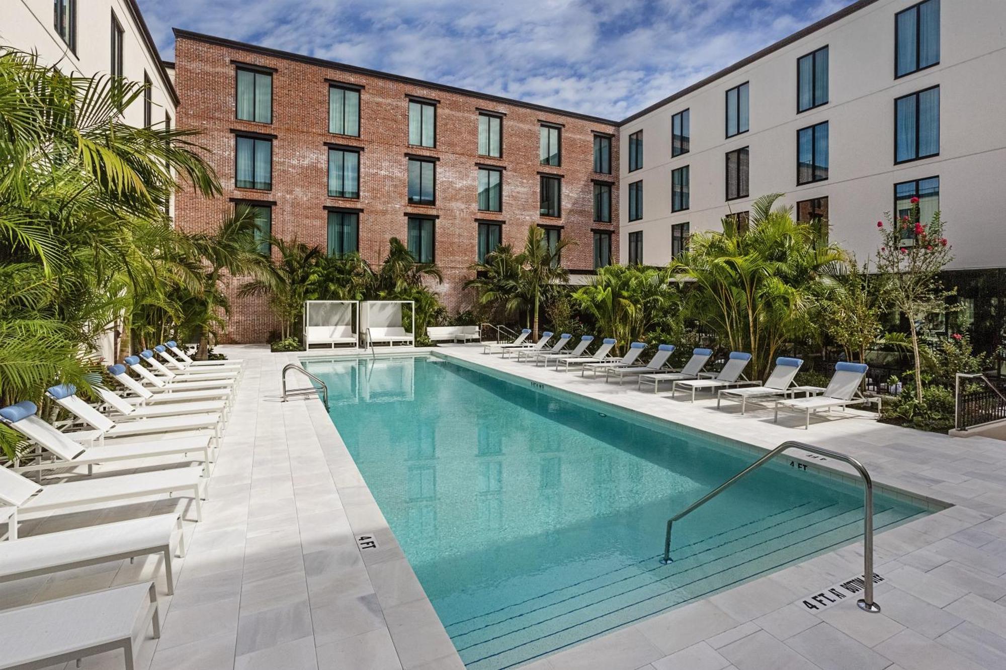 Hotel Haya Tampa Zewnętrze zdjęcie